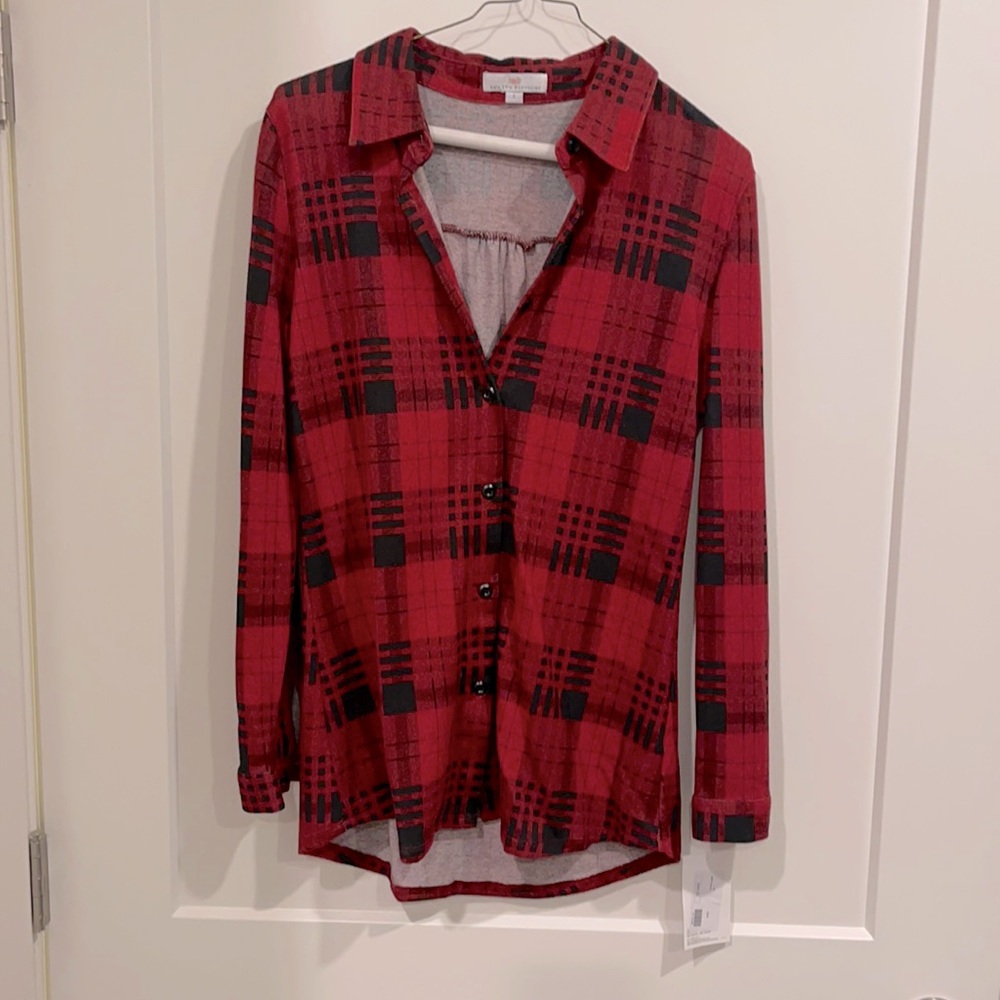 Bailey’s Blossom NEW with tags Soft plaid button down shirt